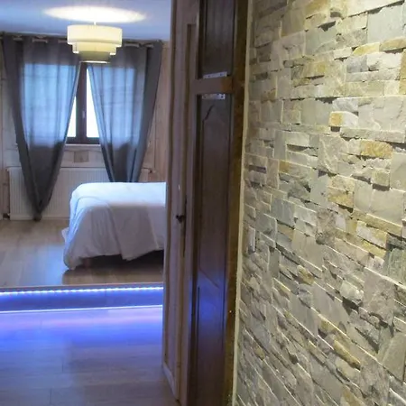 Πανσιόν Au Domaine De Py Le Valtin